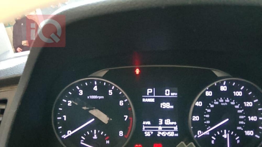 هیۆندای ئەلەنترا